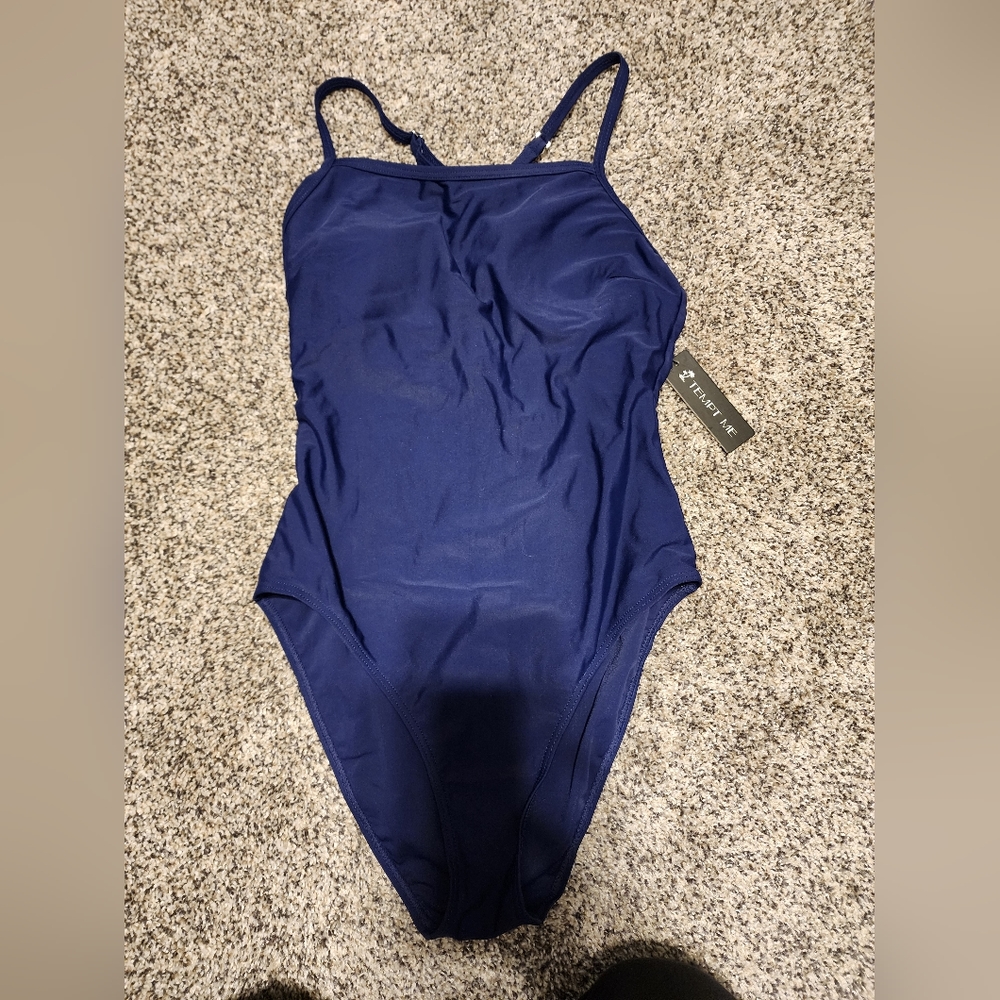 Womens one piece swimsuits size medium with tummy control